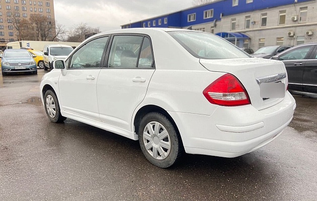 Nissan Tiida, фото №3