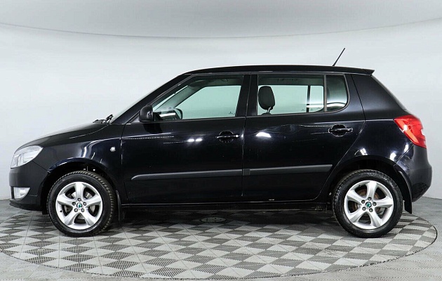 Skoda Fabia II Рестайлинг, фото №2