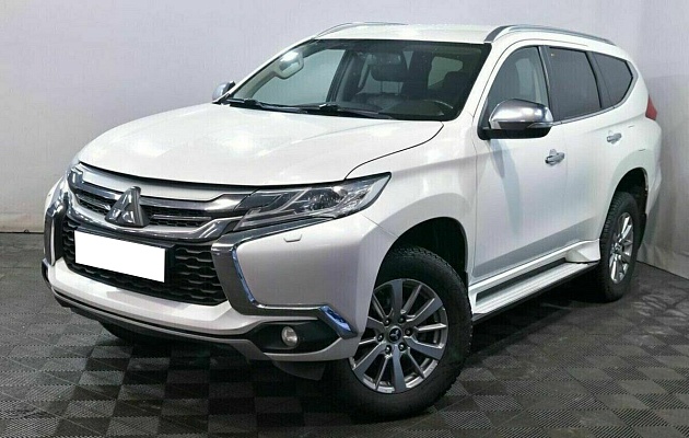 Mitsubishi pajero sport, фото №1
