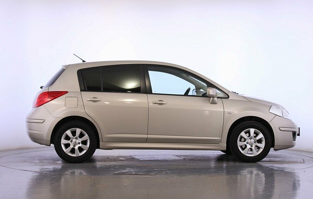 Nissan Tiida I Рестайлинг, фото №4