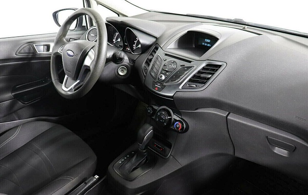 Ford Fiesta Mk6 Рестайлинг, фото №6