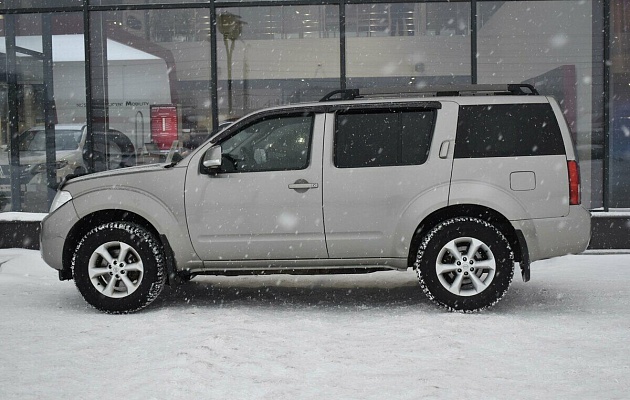 Nissan Pathfinder III Рестайлинг, фото №5