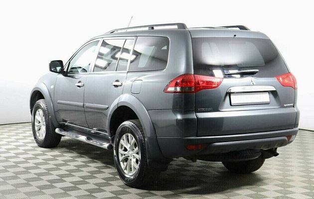 Mitsubishi Pajero Sport 2.5 Автомат, фото №4