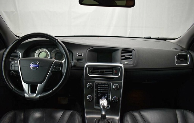 Volvo S60 II Рестайлинг, фото №5