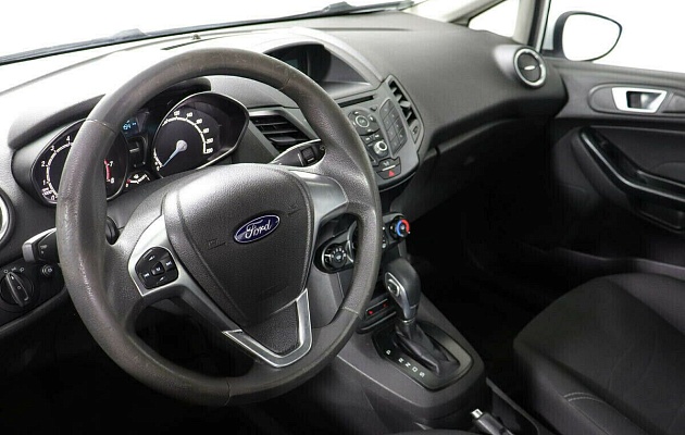 Ford Fiesta Mk6 Рестайлинг, фото №5