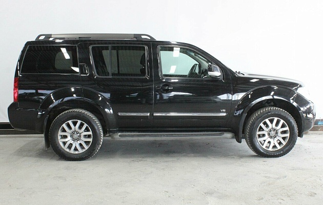 Nissan Pathfinder III Рестайлинг, фото №5