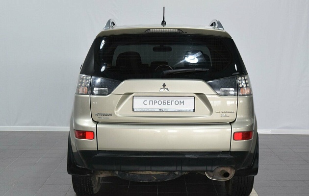 Mitsubishi Outlander II, фото №3