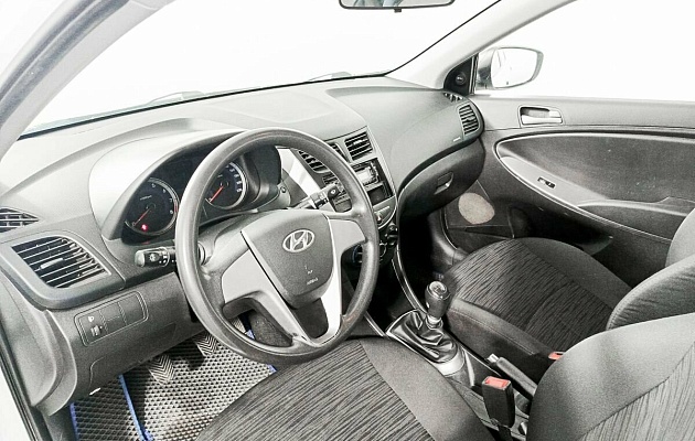 Hyundai Solaris, фото №6