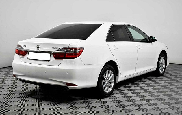 Toyota Camry, фото №2
