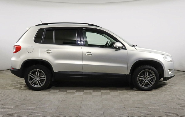 Volkswagen Tiguan, фото №2