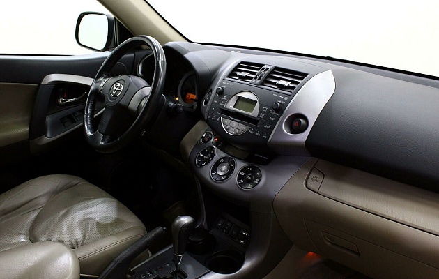 Toyota RAV 4, фото №12