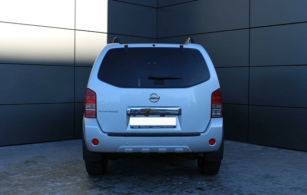 Nissan Pathfinder III Рестайлинг, фото №3