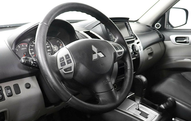 Mitsubishi pajero sport, фото №7