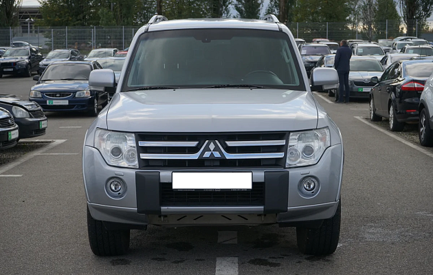 Mitsubishi Pajero IV, фото №1