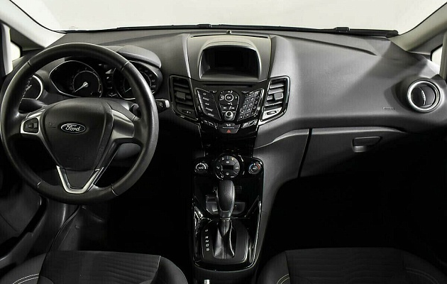 Ford Fiesta Mk6 Рестайлинг, фото №5