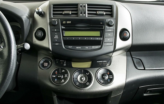 Toyota RAV 4, фото №12
