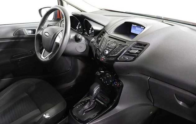 Ford Fiesta Mk6 Рестайлинг, фото №7