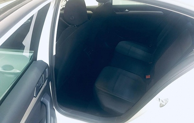 Volkswagen Passat (B8), фото №8
