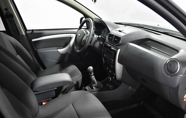 Nissan Terrano III (D10), фото №5