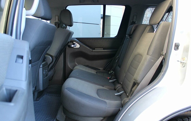 Nissan Pathfinder III Рестайлинг, фото №9