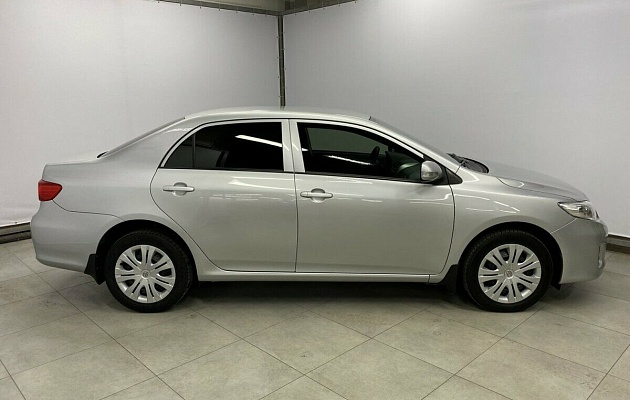 Toyota Corolla X (E140, E150) Рестайлинг, фото №2