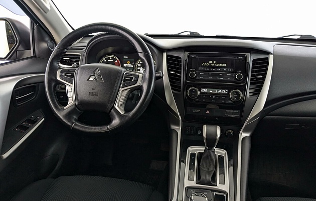 Mitsubishi Pajero Sport , фото №7