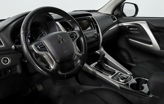 Mitsubishi Pajero Sport, фото №6