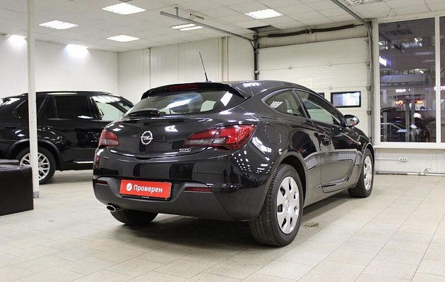 Opel Astra J Рестайлинг, фото №4