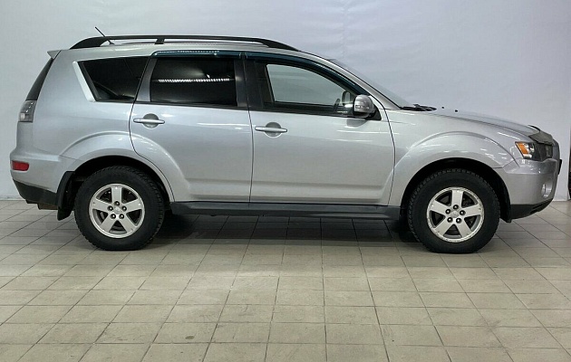 Mitsubishi Outlander II Рестайлинг, фото №4