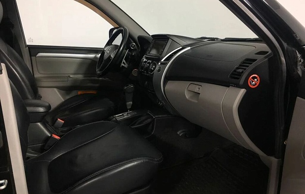 Mitsubishi pajero sport ii, фото №9