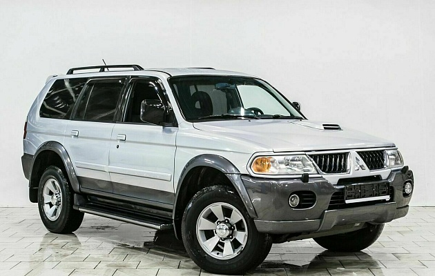Mitsubishi pajero sport, фото №1