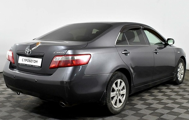 Toyota Camry, фото №2