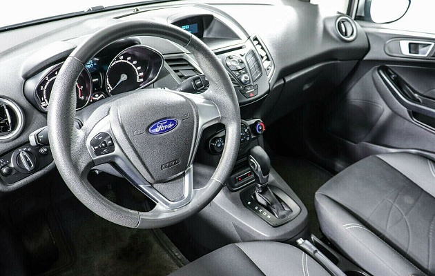 Ford Fiesta Mk6 Рестайлинг, фото №5