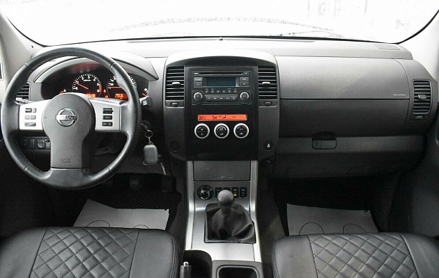 Nissan Pathfinder III Рестайлинг, фото №6