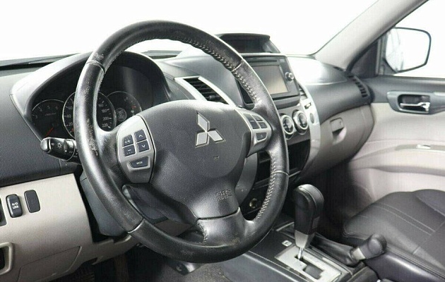 Mitsubishi Pajero Sport 2.5 Автомат, фото №6