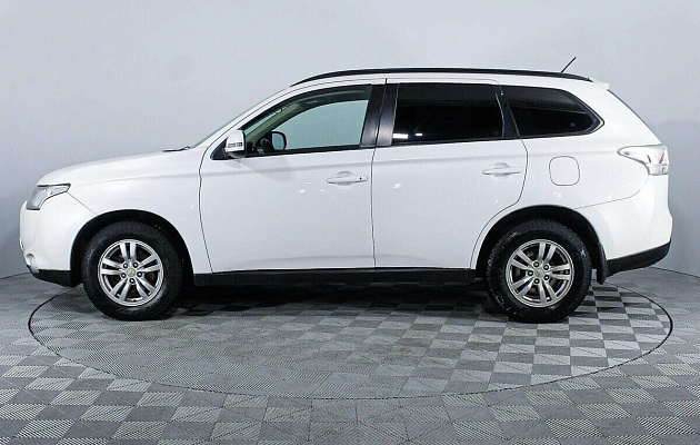 Mitsubishi Outlander III, фото №2