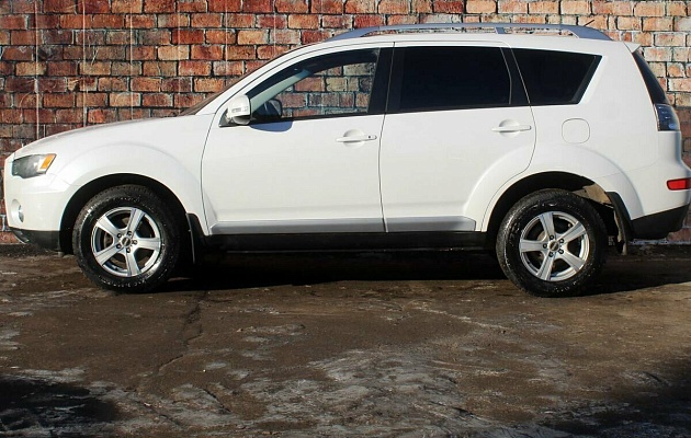 Mitsubishi Outlander II, фото №2