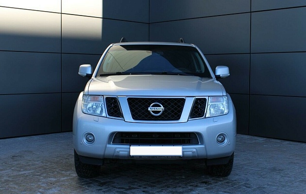 Nissan Pathfinder III Рестайлинг, фото №2
