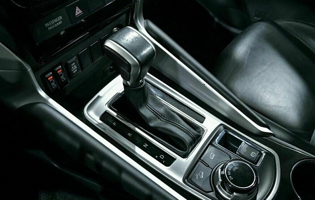 Mitsubishi pajero sport, фото №9