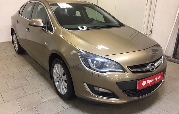Opel Astra J Рестайлинг, фото №2
