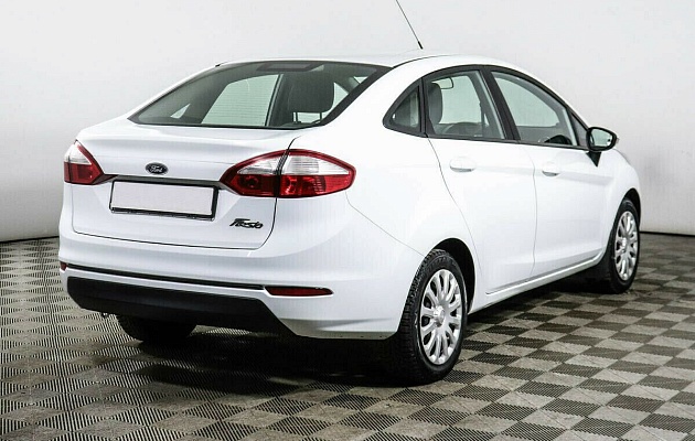 Ford Fiesta Mk6 Рестайлинг, фото №2