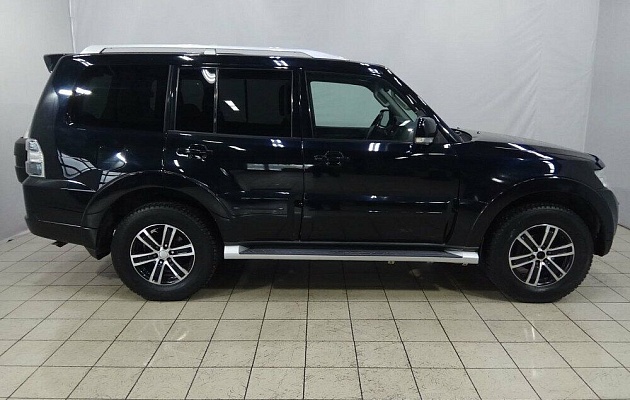 Mitsubishi Pajero IV, фото №2