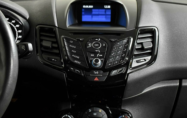 Ford Fiesta Mk6 Рестайлинг, фото №7