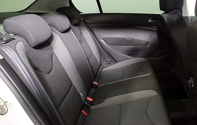 Peugeot 408, фото №10