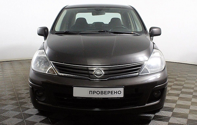 Nissan Tiida, фото №1
