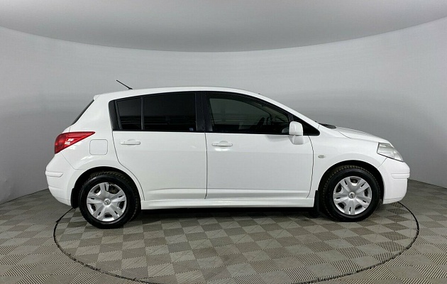 Nissan Tiida I Рестайлинг, фото №2