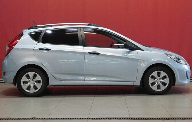 Hyundai Solaris I, фото №2