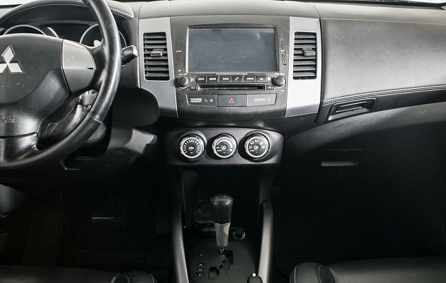 Mitsubishi Outlander, фото №7