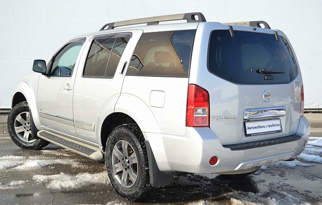 Nissan Pathfinder III Рестайлинг, фото №3
