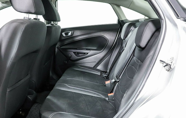 Ford Fiesta Mk6 Рестайлинг, фото №7